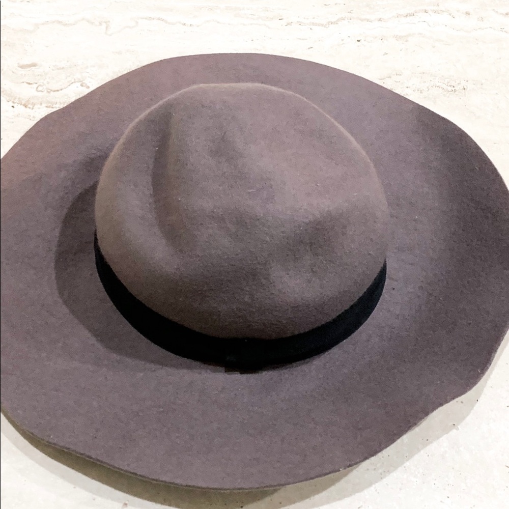 NWT Grey Forever21 Hat